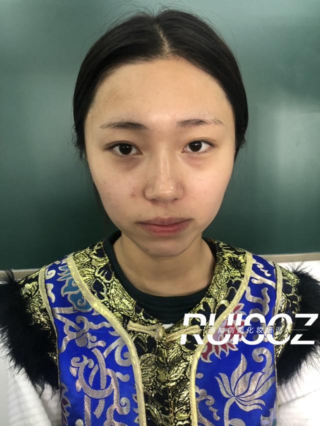 影楼特色古装｜妆容和造型匹配起来自有门道