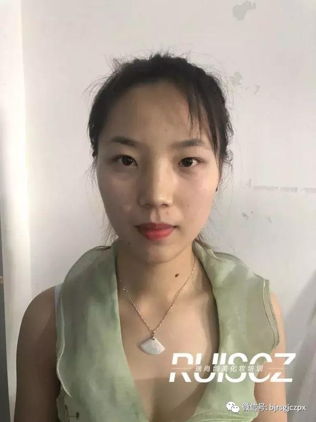 今日开课 | 春夏概念妆，玩转色彩美学